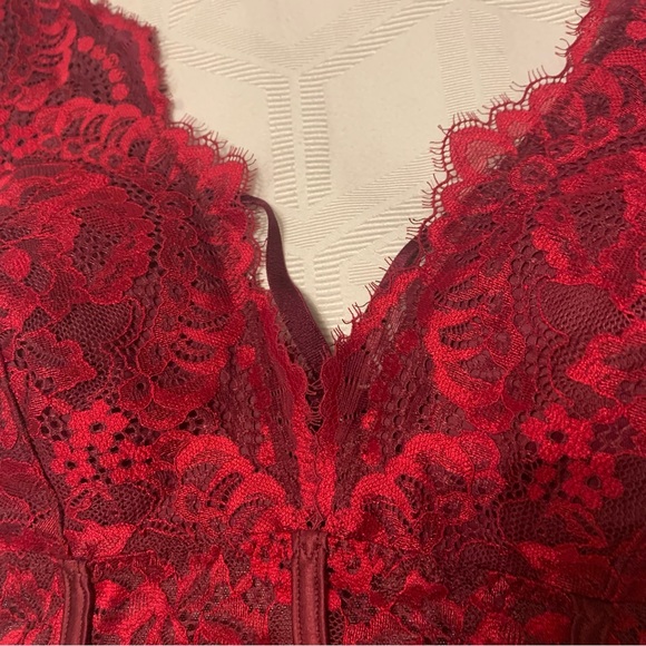 Lightly Lined Bra Top | La Senza - Picture 2 of 3